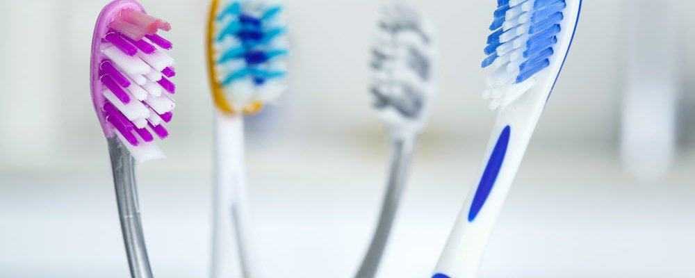 Рейтинг зубных щеток 2021 года — какая самая лучшая по мнению стоматологов и покупателей
