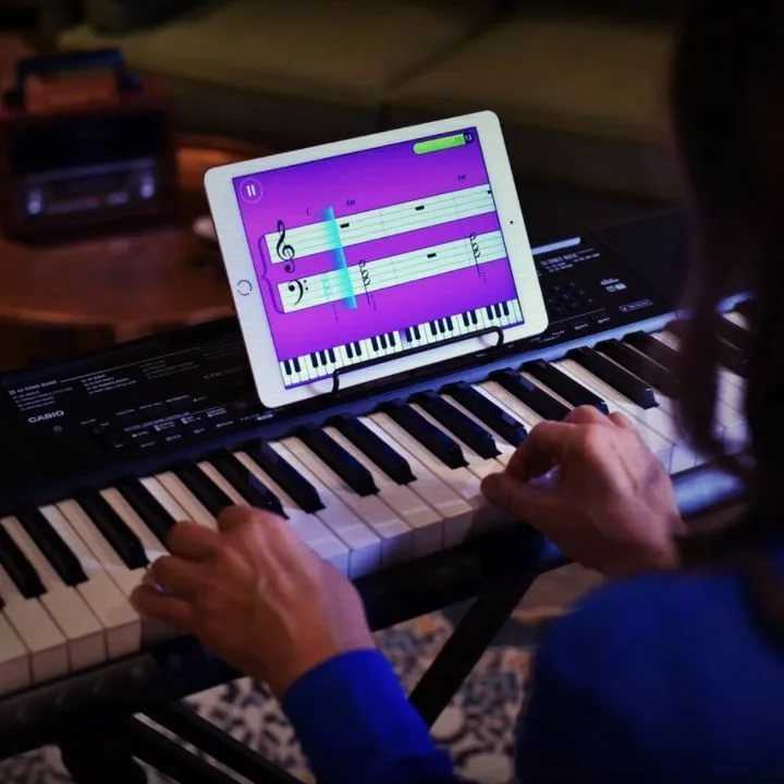 Как научиться играть на синтезаторе самостоятельно в домашних условиях