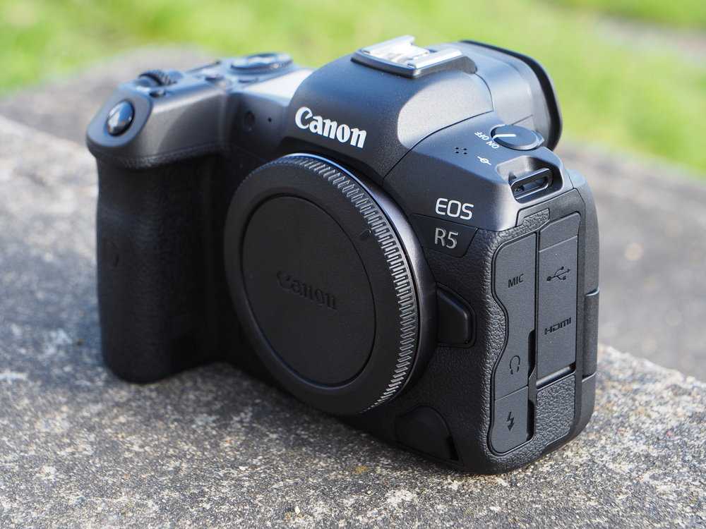 Топ-10 лучших профессиональных фотоаппаратов