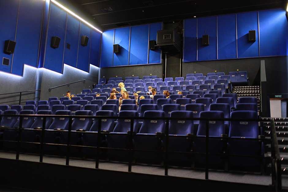 Топ-10 лучших проекторов для домашнего кинотеатра 2021 года