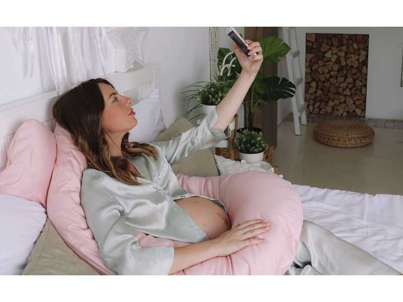Подушки для беременных: какие лучше по отзывам с форумов, как правильно выбрать наполнитель, форму - рейтинг производителей — товарика