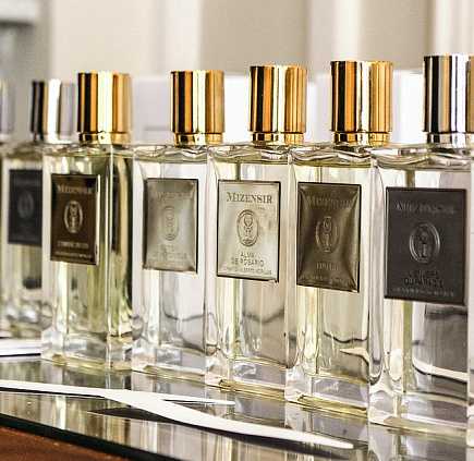 Новинки женской парфюмерии 2021: 20+ новых ароматов